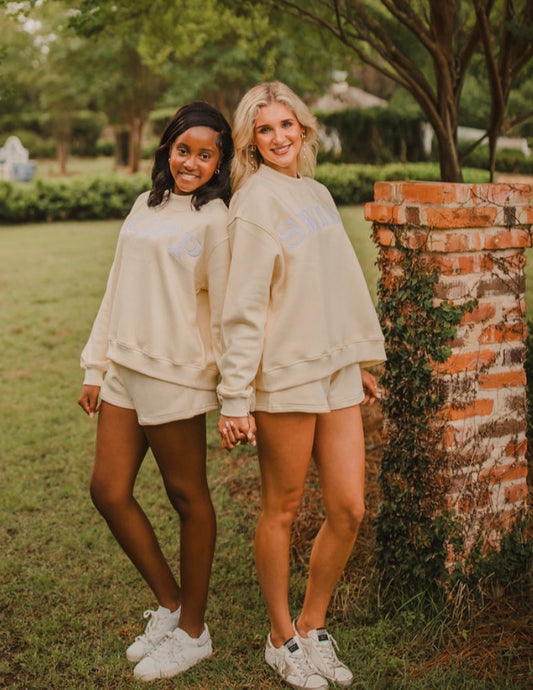 Boxy Shorts in Butter